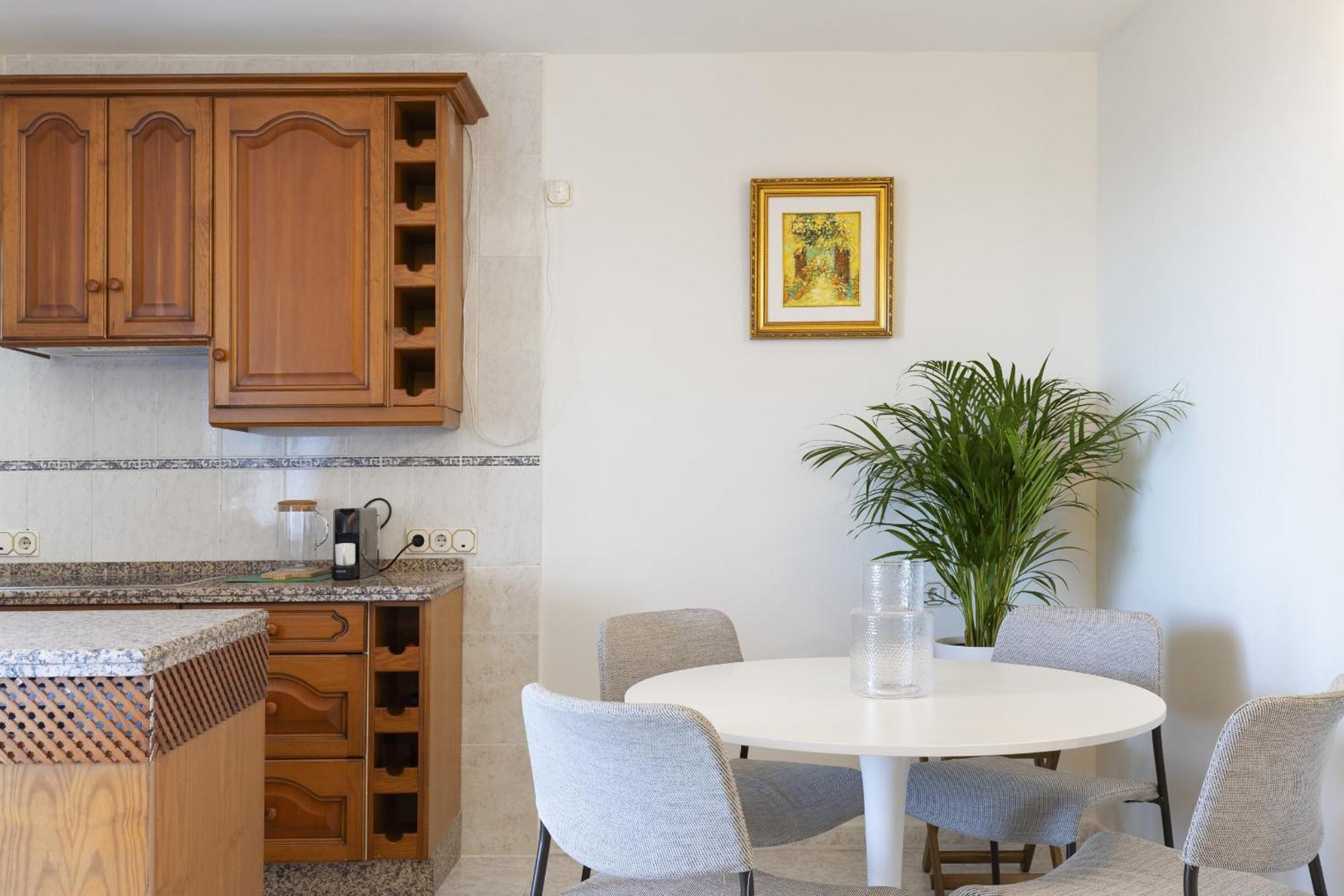Beachfront Apartment With Terrace And Seaviews Fuengirola Exterior photo